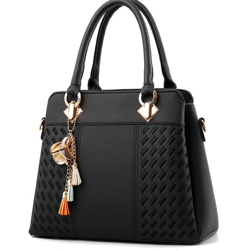 Fancy hand best sale bags for ladies